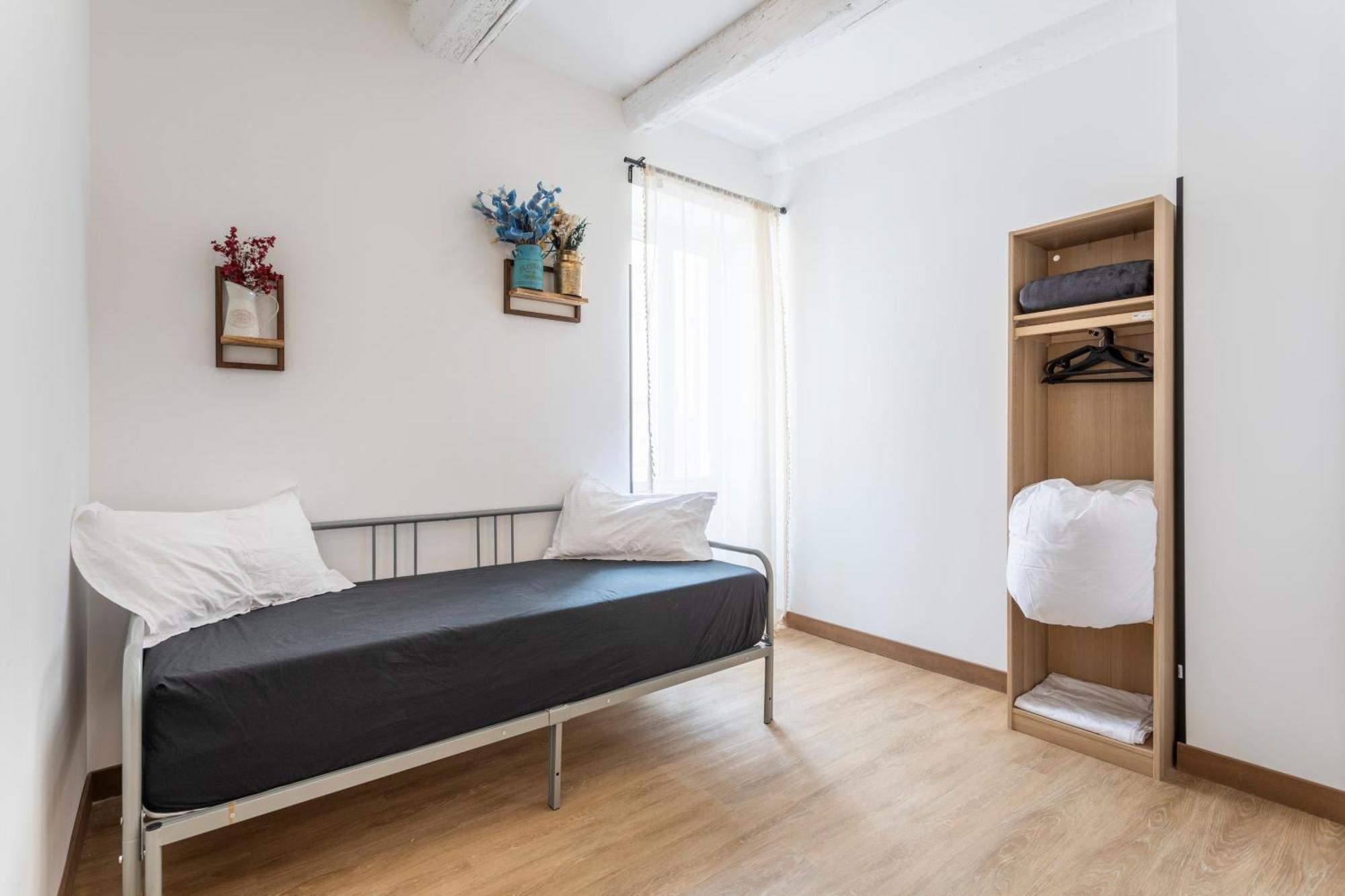Appartement Adira Panier 2 Etoiles Marseilles